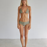 model- Model is 1.69 m and wears size S