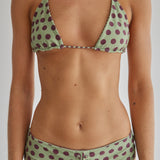 model- Model is 1.69 m and wears size S
