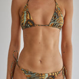 model- Model is 1.69 m and wears size S