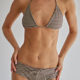 model- Model is 1.69 m and wears size S
