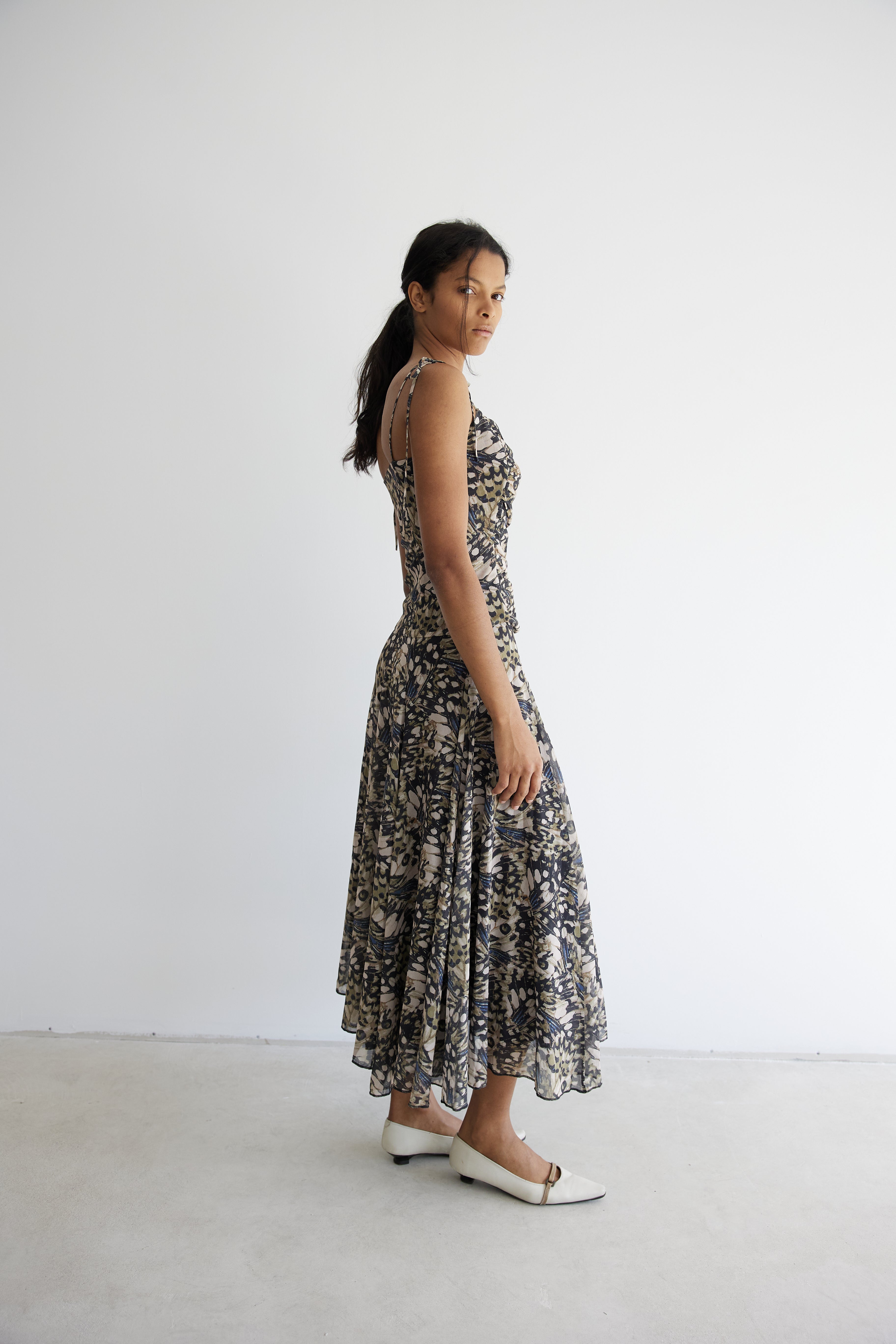 model- Model is 1.74 m and wears size S
