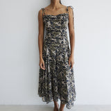 model- Model is 1.74 m and wears size S