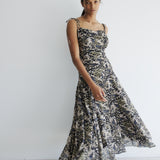 model- Model is 1.74 m and wears size S
