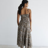 model- Model is 1.74 m and wears size S