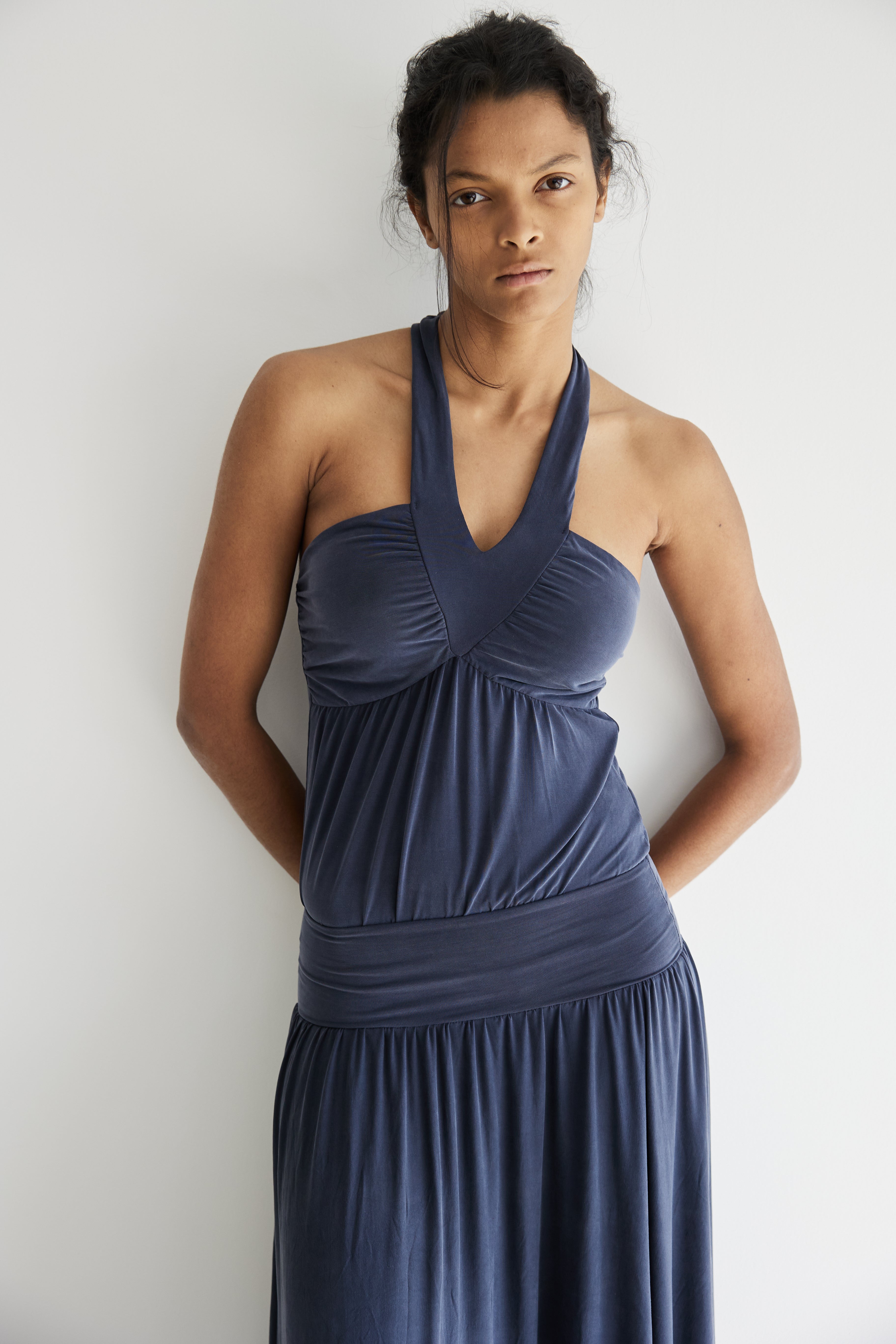 model- Model is 1.74 m and wears size S