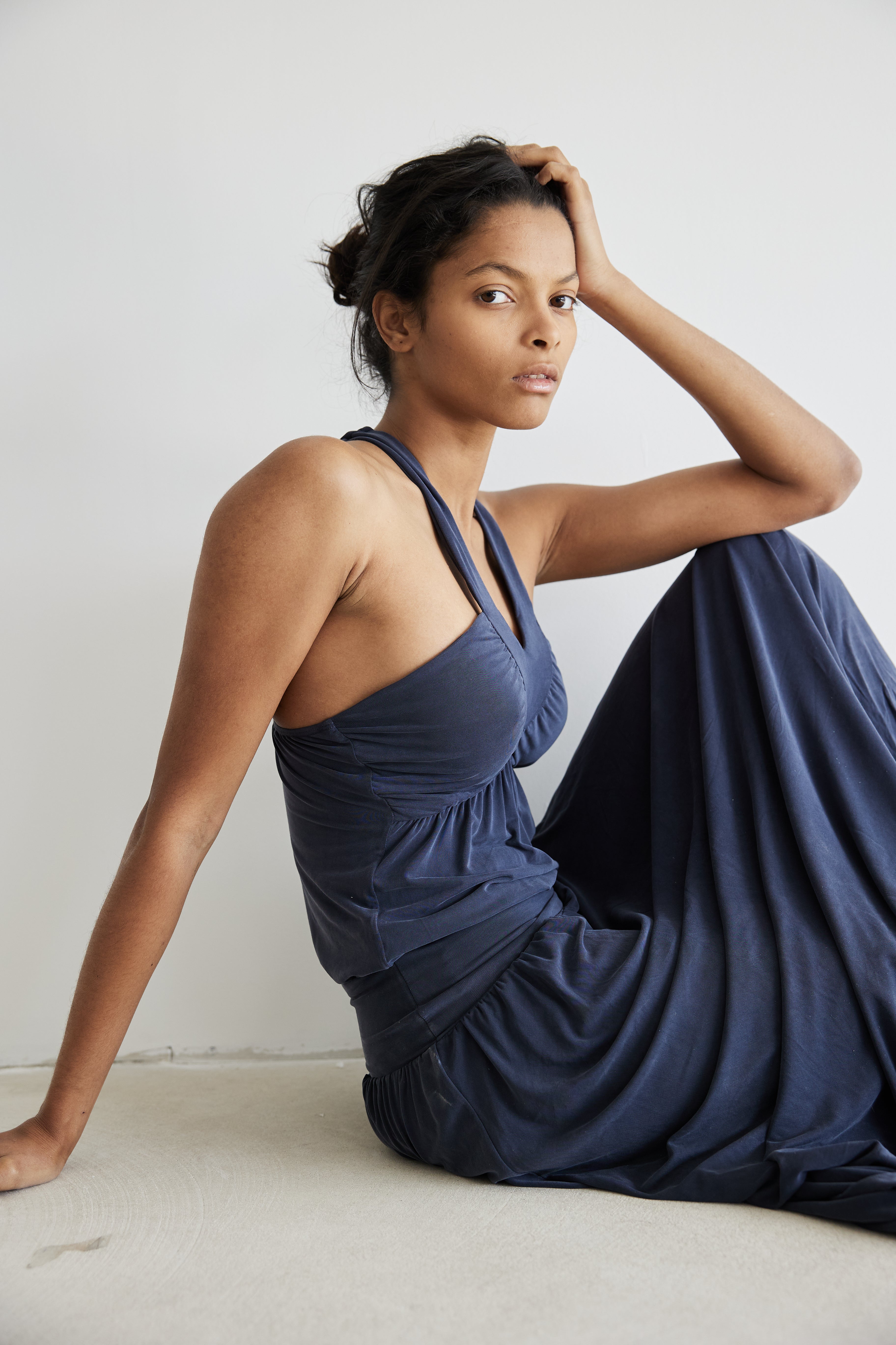 model- Model is 1.74 m and wears size S
