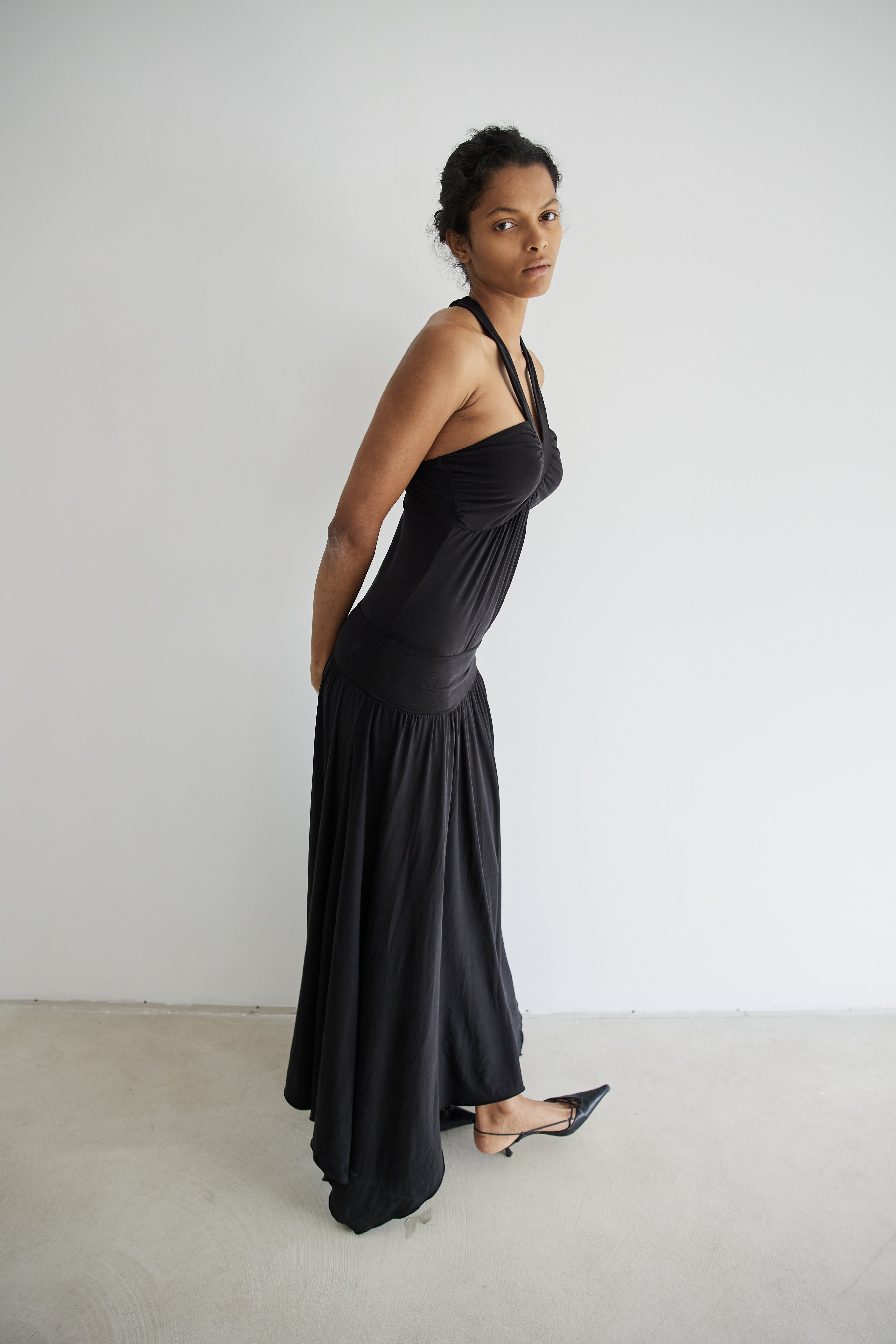 model- Model is 1.74 m and wears size S