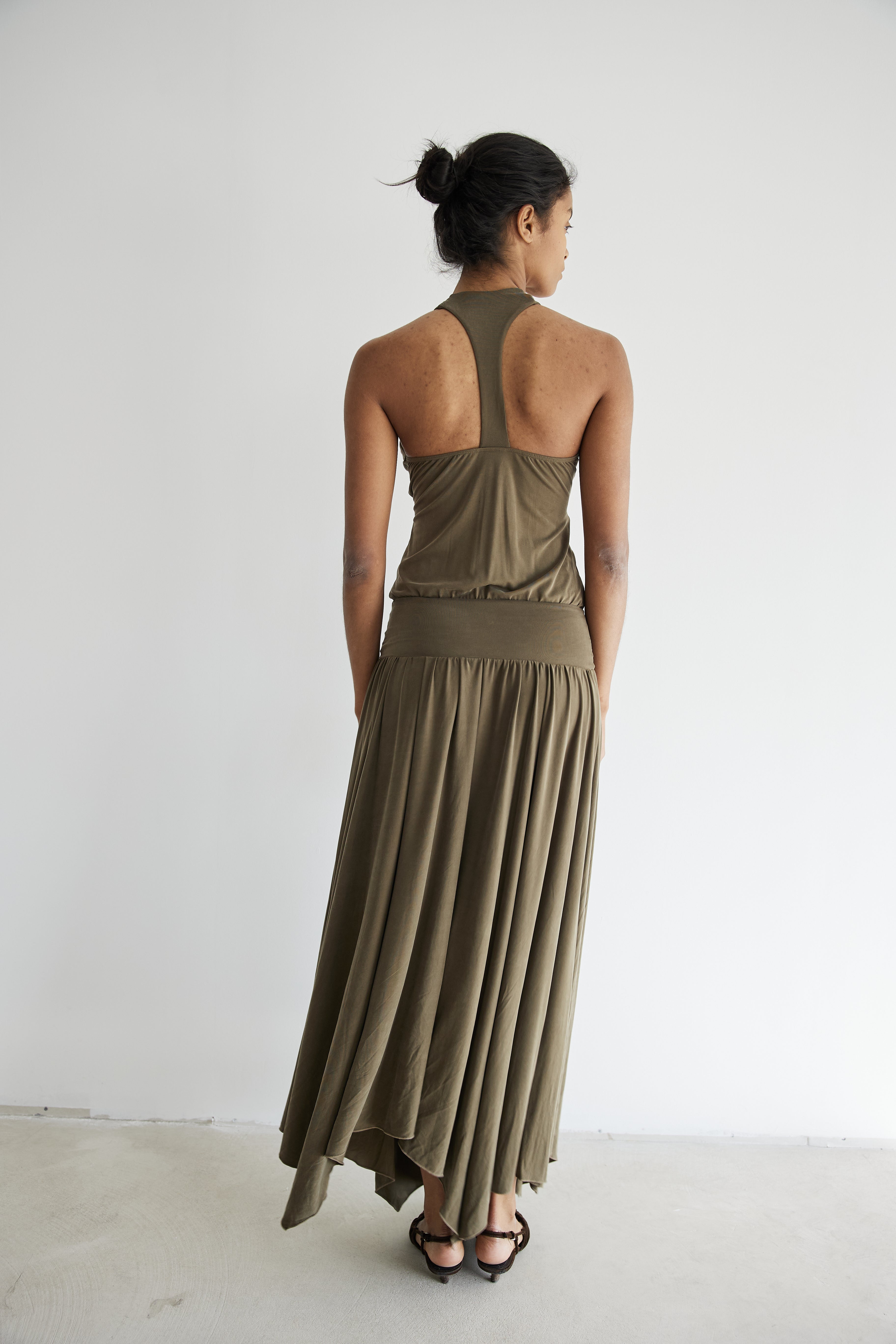 model- Model is 1.74 m and wears size S