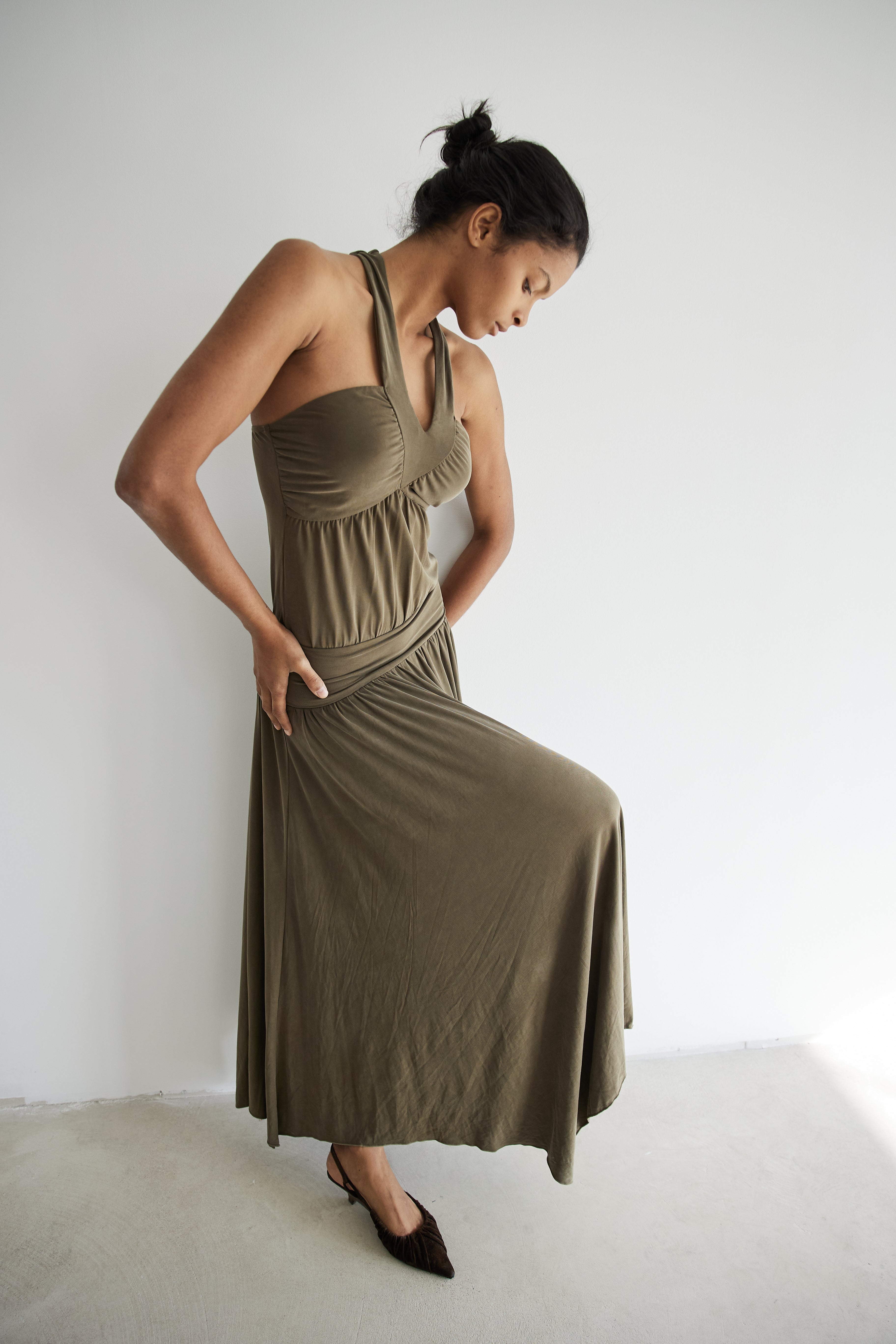 model- Model is 1.74 m and wears size S