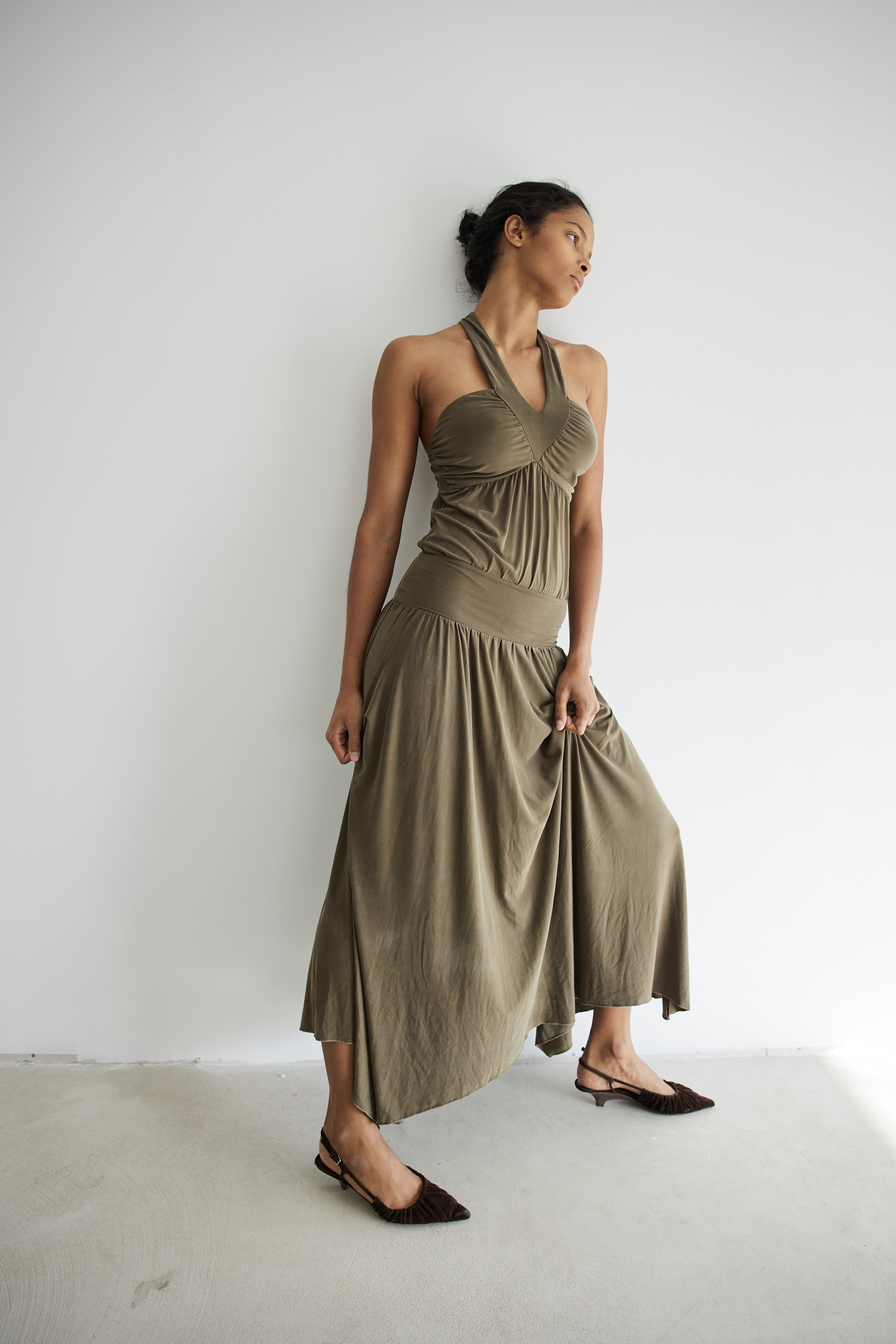 model- Model is 1.74 m and wears size S