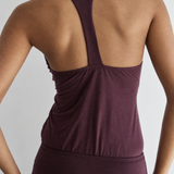 model- Model is 1.74 m and wears size S