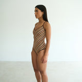model- Model is 1.65 m and wears size S