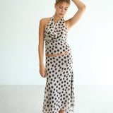 model- Model is 1.72 m and wears size S