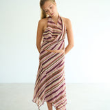 model- Model is 1.72 m and wears size S