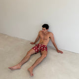 Model is 1.88 m (6'2") and wears size M