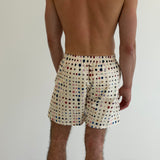 Model is 1.88 m (6'2") and wears size M