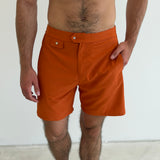 Model is 1.88 m (6'2") and wears size M