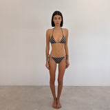model- Eleonora is 178cm and is wearing a Size S