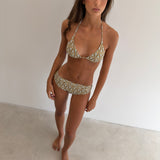 Leire is 171cm and is wearing a Size S