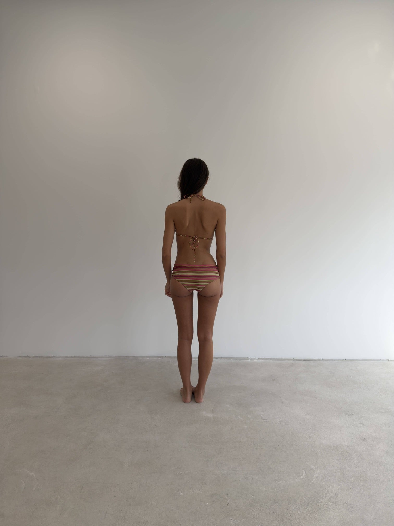 model-Leire is 170cm and is wearing a Size S