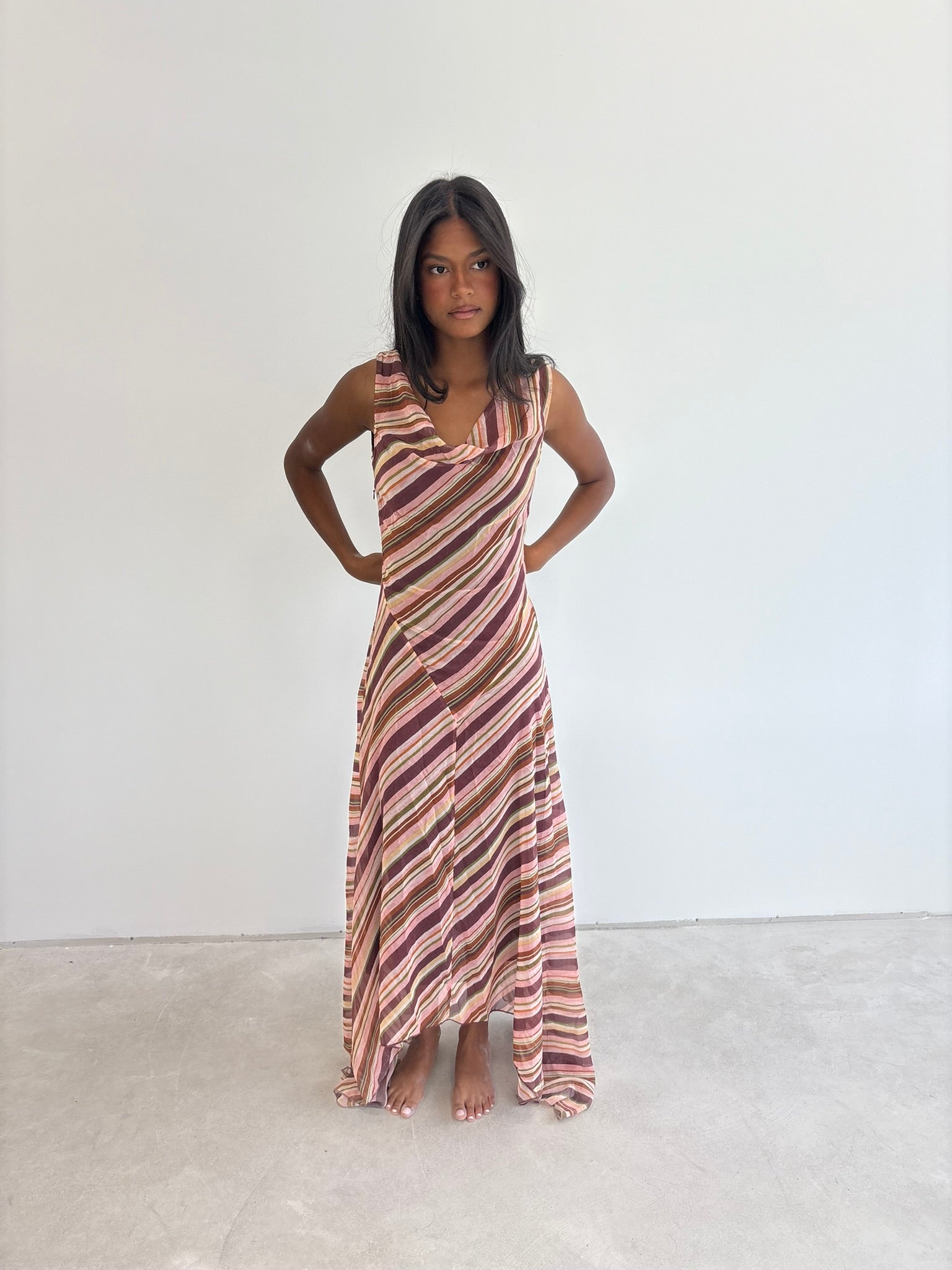 model- Model is wearing a size S and is 170cm Tall 