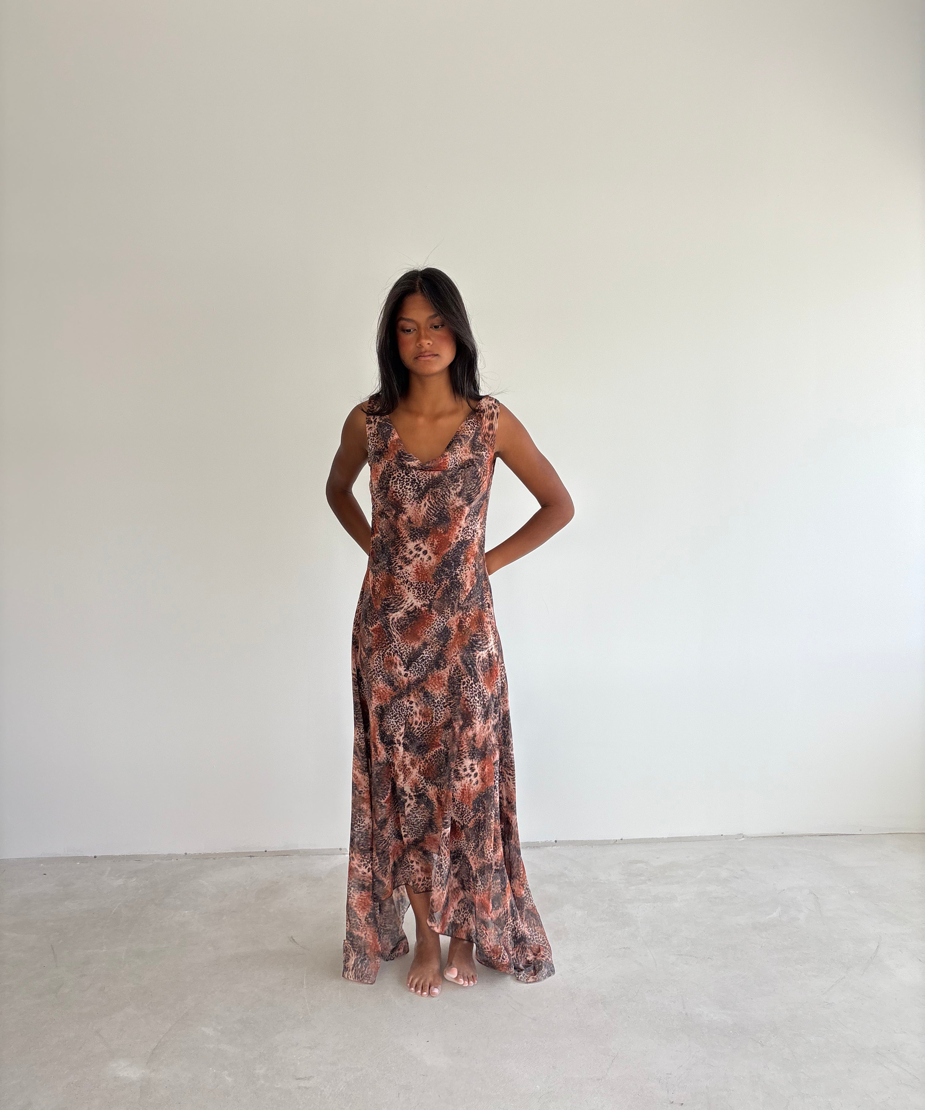 model- Model is wearing a size S and is 170cm Tall 