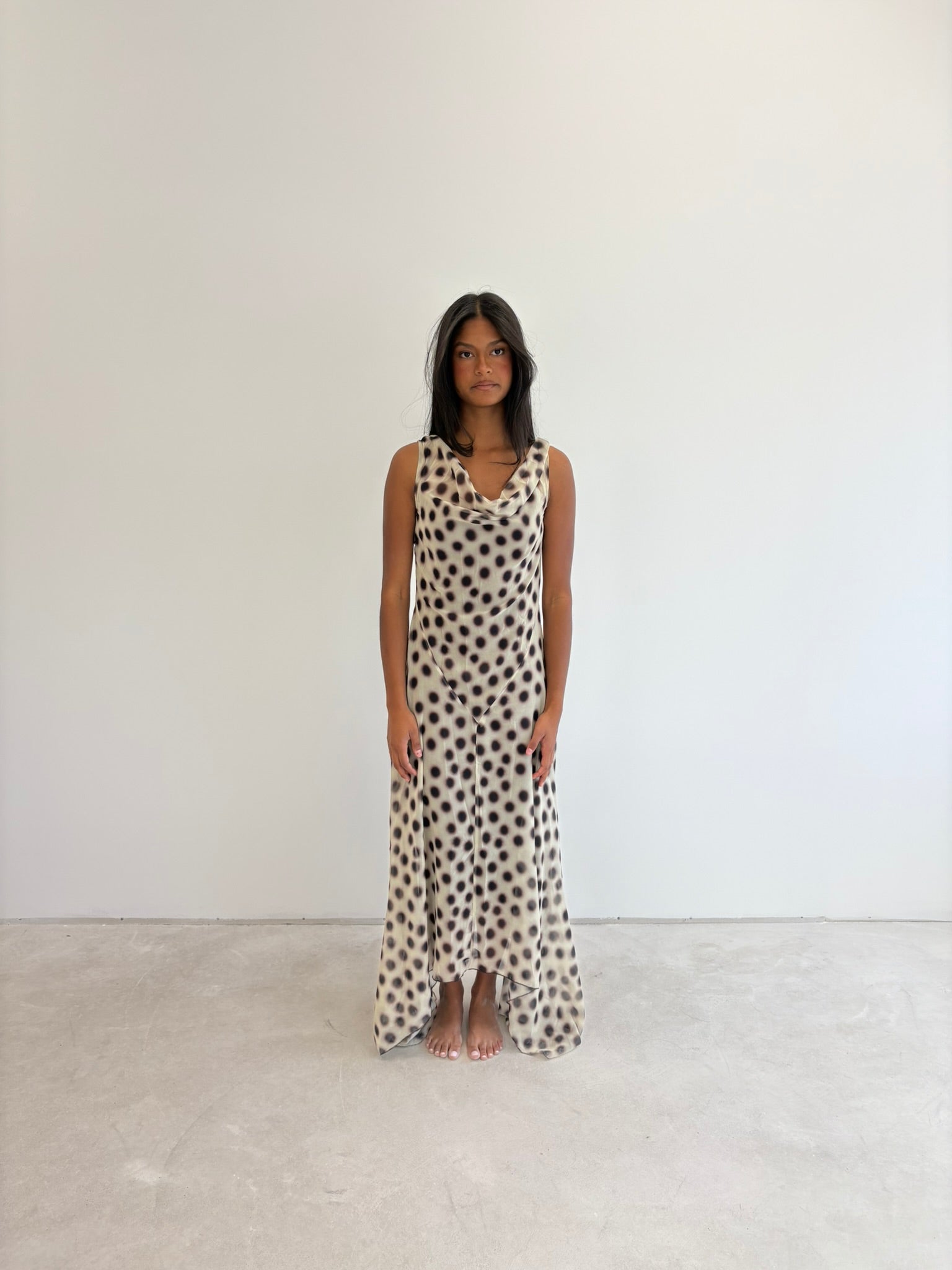 model- Model is wearing a size S and is 170cm Tall 