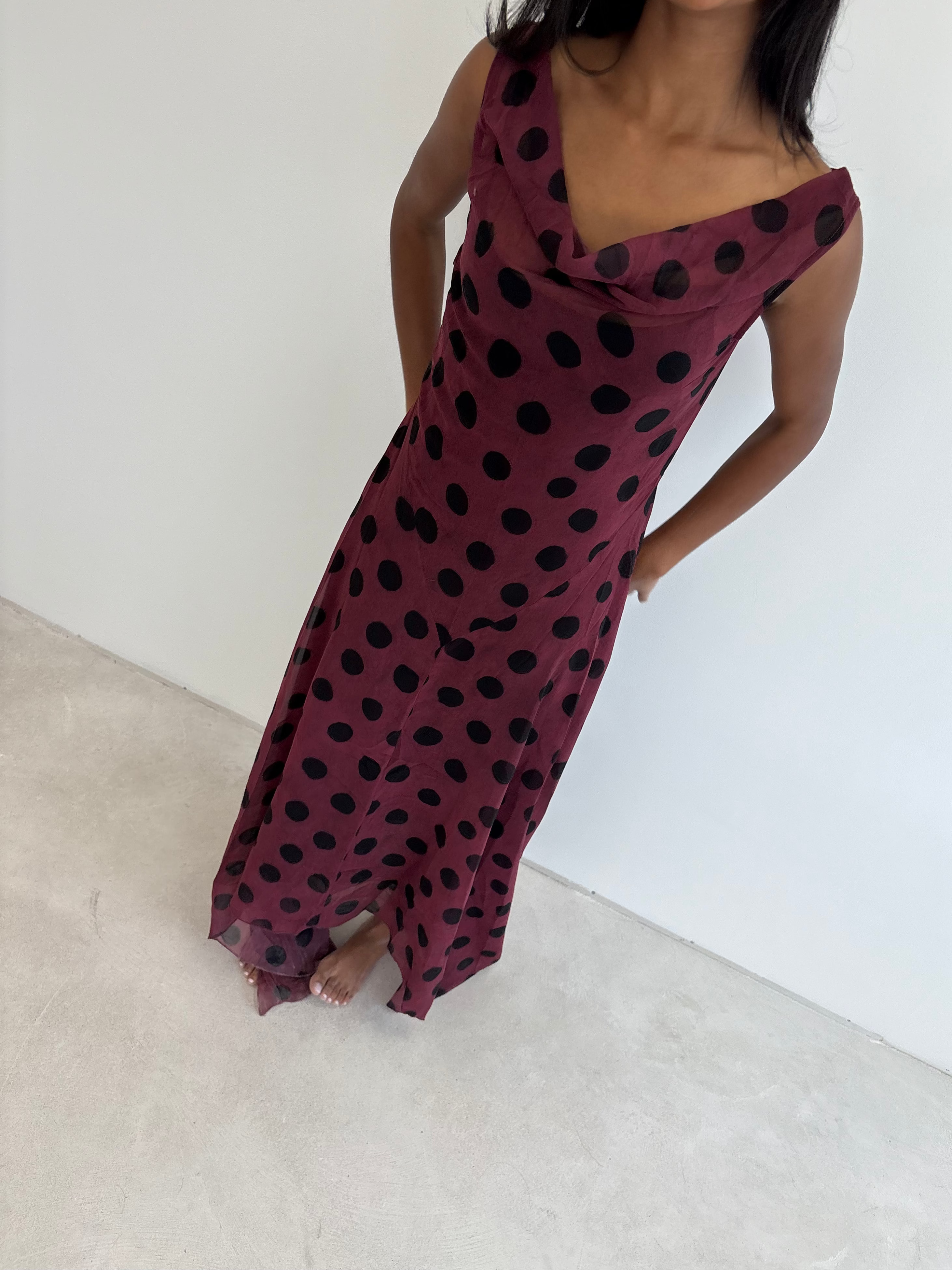 model- Model is wearing a size S and is 170cm Tall 