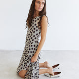 model- Model is wearing a size S and is 170cm Tall 