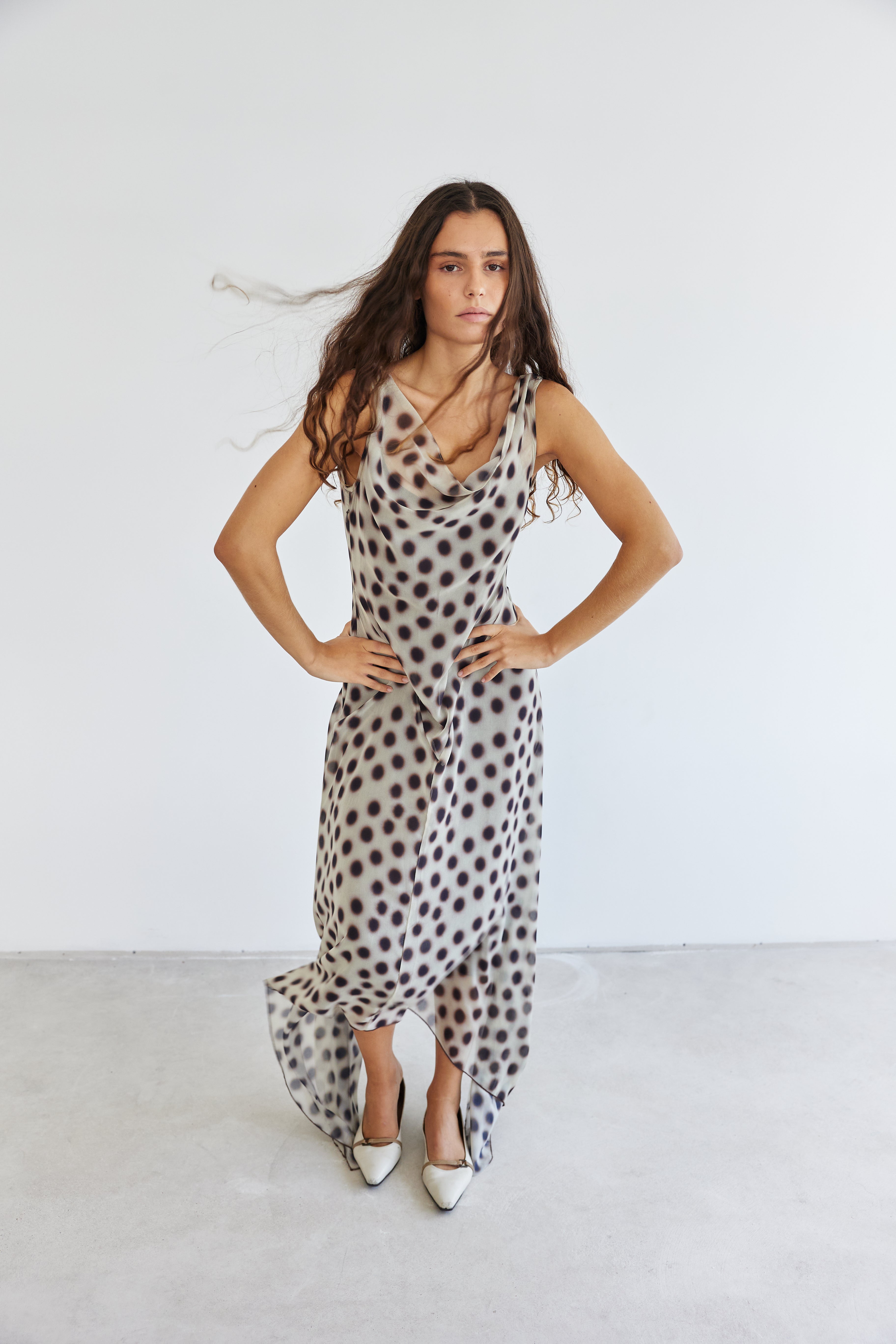 model- Model is wearing a size S and is 170cm Tall 