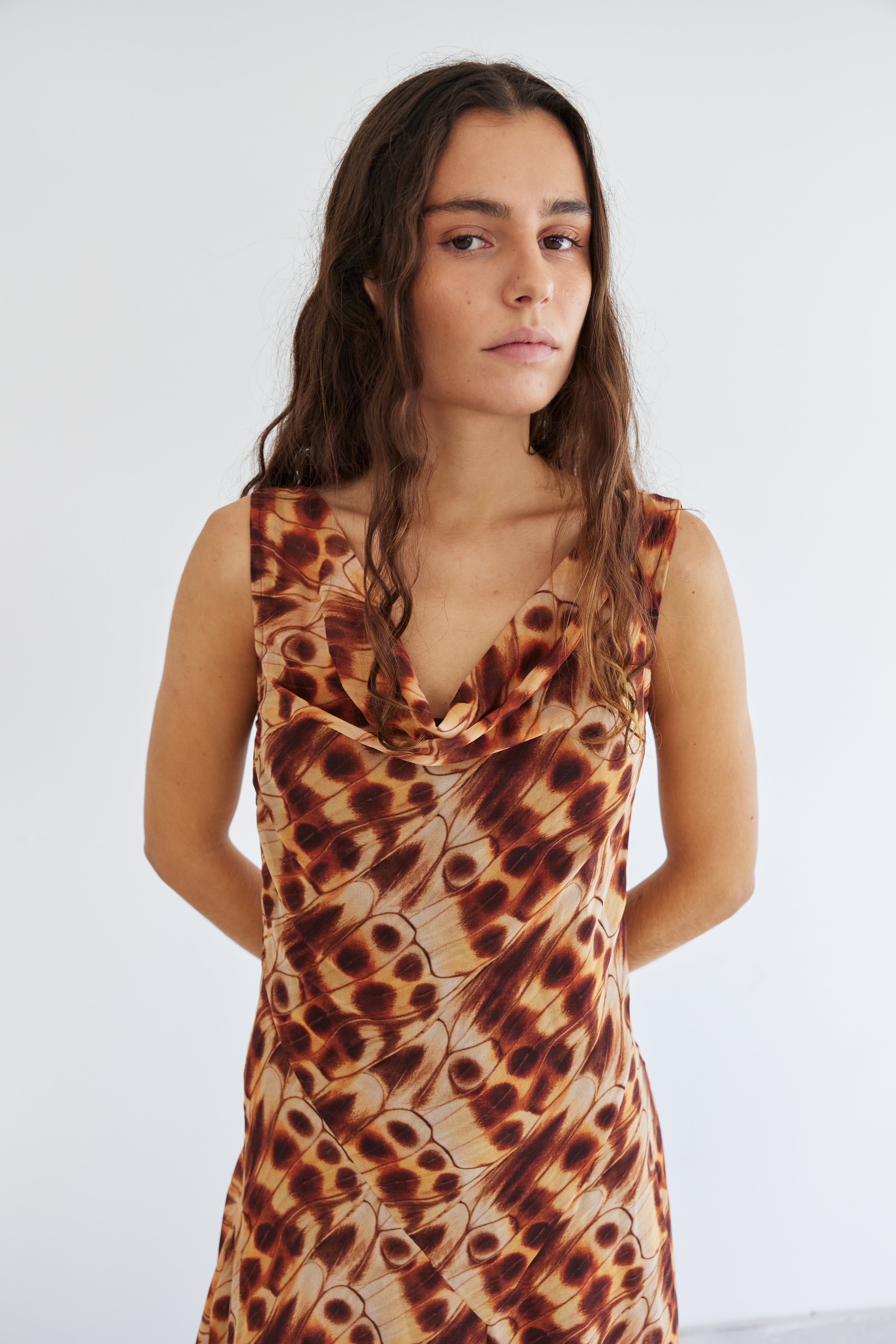 model- Model is wearing a size S and is 170cm Tall 