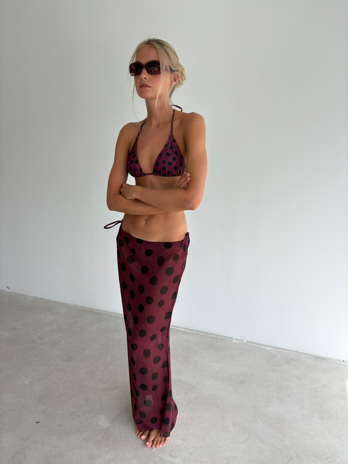 model- Model is 1.69 m and wears size S