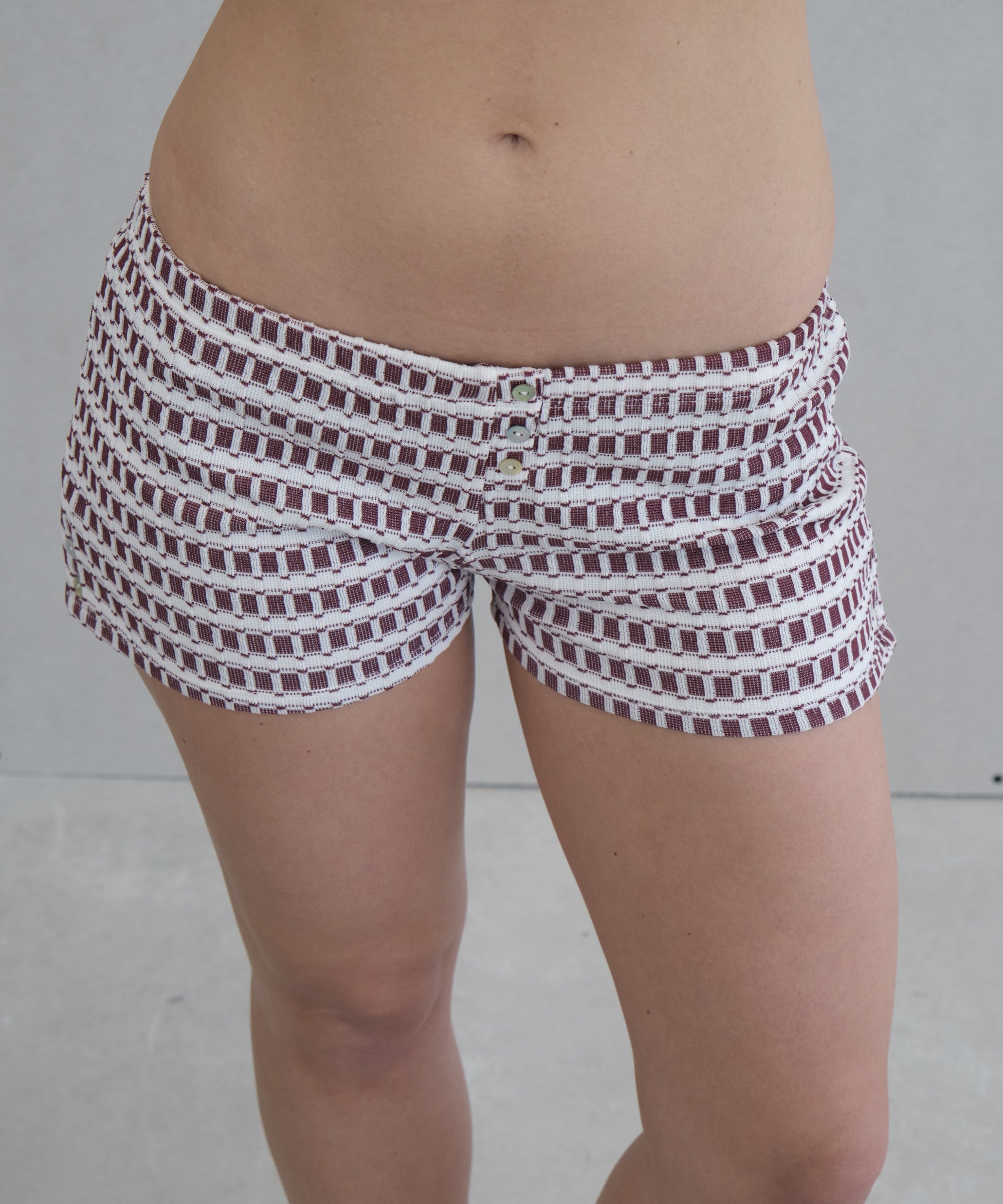 Button Short Red