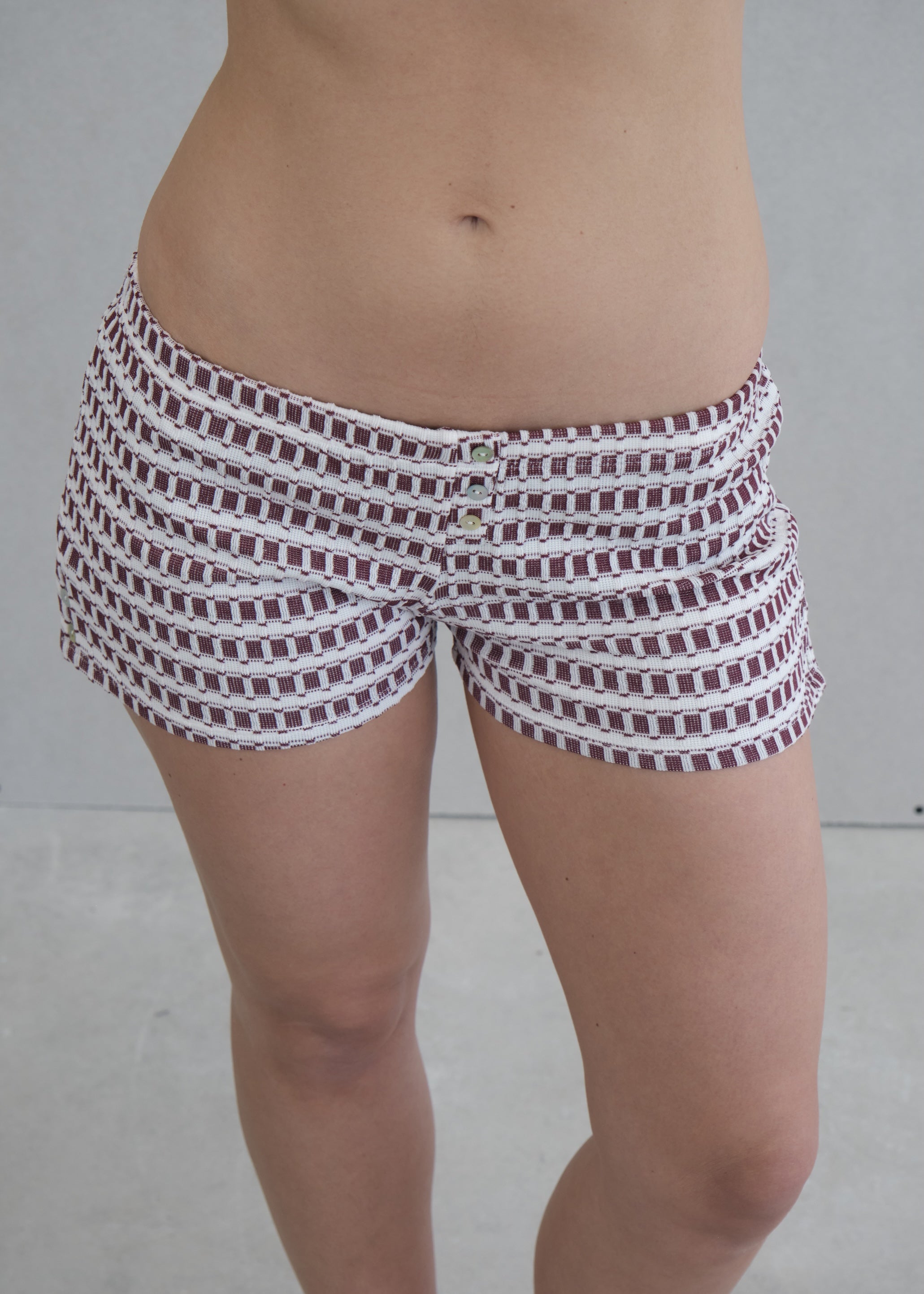 Button Short Red