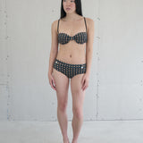 model- Model is 1.64 m (5'4") and wears size S