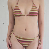 model- Model is 1.64 m (5'4") and wears size S